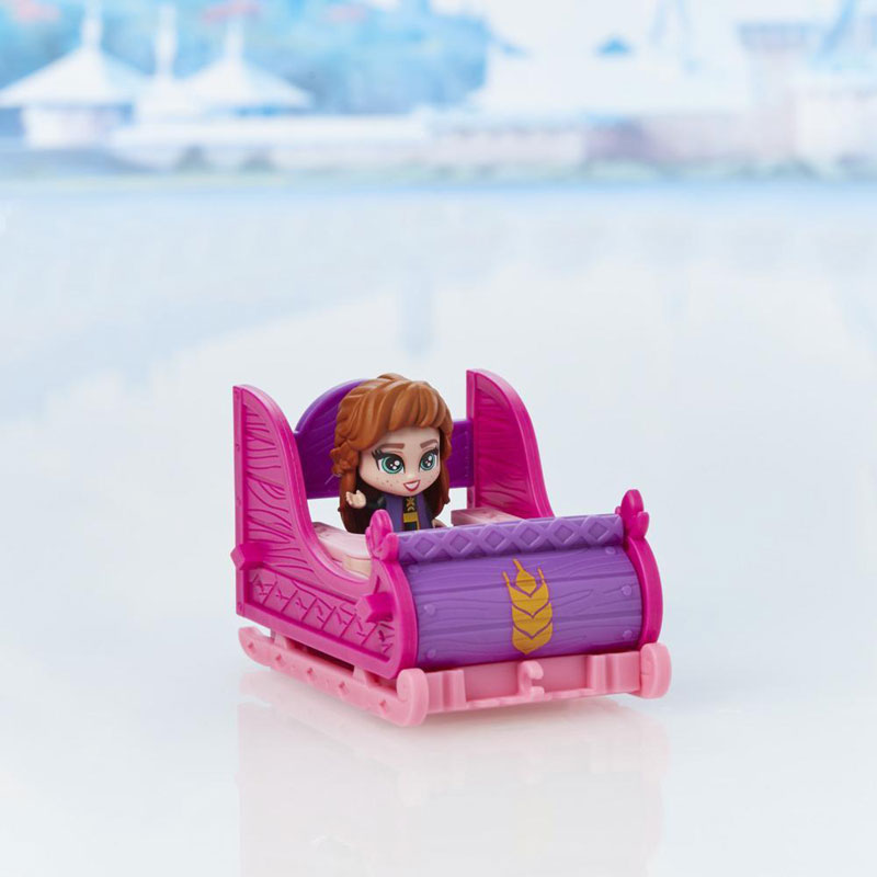 Hasbro Frozen 2 Twirlabouts Φιγούρα 4,5cm Anna & αξεσουάρ