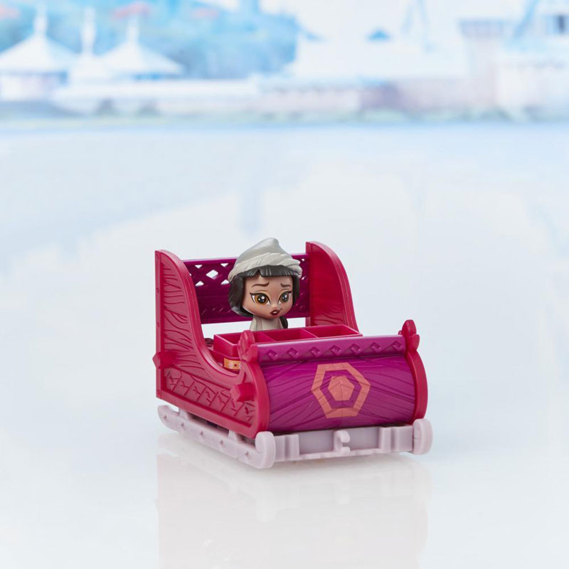 Hasbro Frozen 2 Twirlabouts Φιγούρα 4,5cm Honeymaren & αξεσουάρ