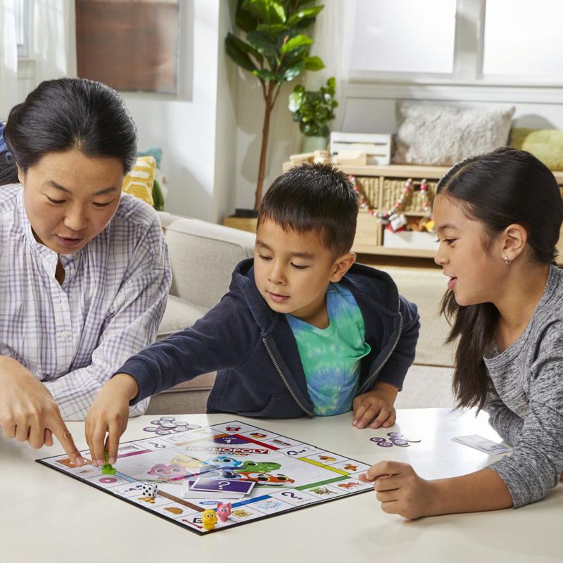 Hasbro Επιτραπέζιο Monopoly Junior Learn Earn And Grow F4436