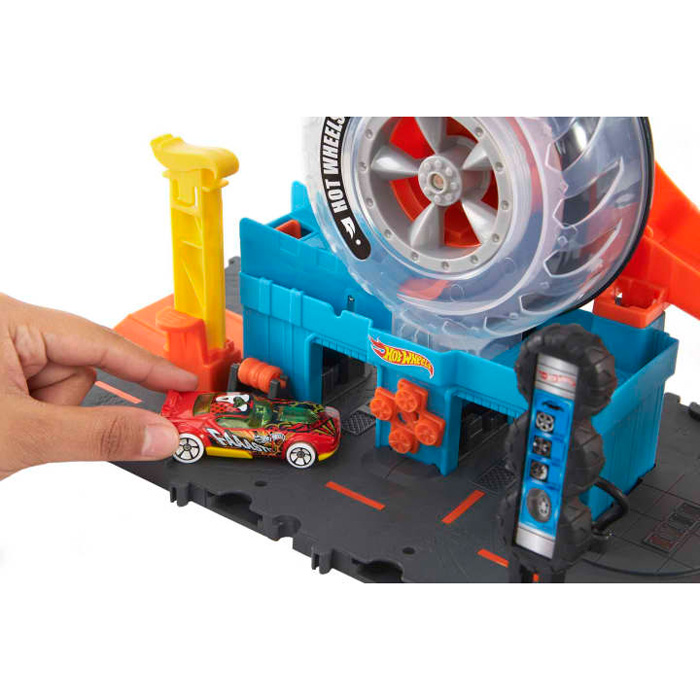 Mattel Hot Wheels® City Super Twist Tire Shop HDP02