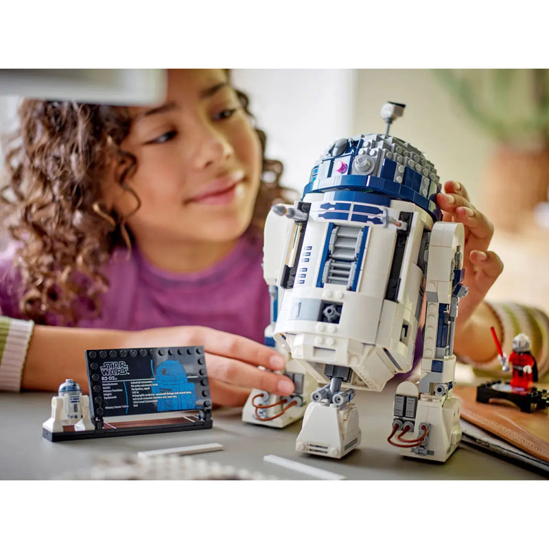 LEGO® Star Wars R2-D2™ 75379