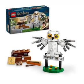 LEGO Harry Potter Hedwig™ at 4 Privet Drive 76425